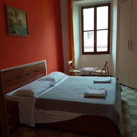 Guesthouse Ava โรม ภายนอก รูปภาพ