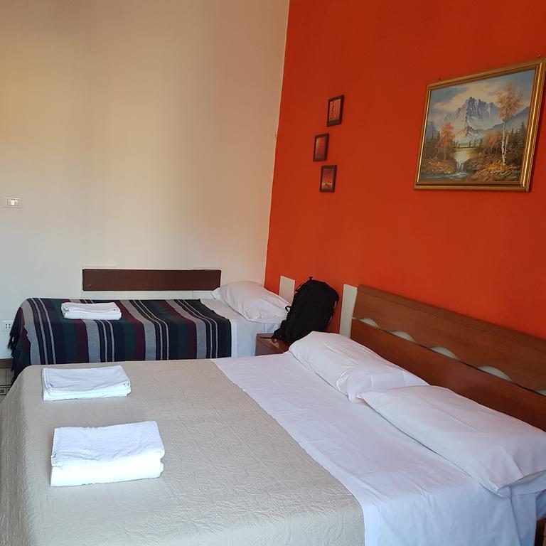 Guesthouse Ava โรม ภายนอก รูปภาพ