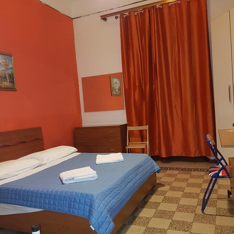 Guesthouse Ava โรม ภายนอก รูปภาพ